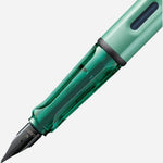 Ergonomic grip of the AL-Star Special Edition Mint Fountain Pen M.