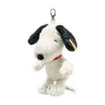 The Soft Pendant Snoopy, 15 cm has a "button-in-ear" tag with the Steiff brand name.