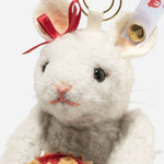 Face close-up of the Limited Edition Light Grey Christmas Bakery Mouse Ornament 10 cm.