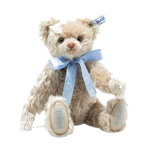 This Steiff birth bear can be personalised on each feet with a child's name and birth date.