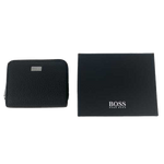 This Hugo Boss black leather card holder comes in its own bespoke gift box.