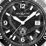 This Montblanc 1858 Iced Sea Black Rubber Automatic Date Watch can be gift wrapped.