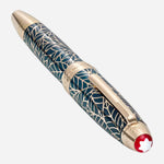 The Montblanc snowcap emblem at the crown of the Meisterstück Solitaire LeGrand Teal Romeo & Juliet Fountain Pen M.