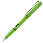 The LAMY green fountain pen in the Safari collection.