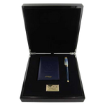 This Dupont Monet pen and passport holder comes in its own bespoke giftbox.