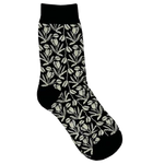 This pair of cotton Paul Smith socks come with a white floral pattern on them.