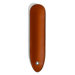 This Montblanc Meisterstück 1 Pen Sleeve in Rust Leather is made out of cowhide leather with a smooth finish and is embellished with the snowcap dome.