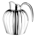 The Georg Jensen stainless steel 0,8L jug.