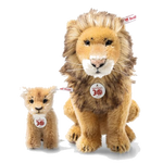 This Disney Lion King Mufasa and Simba, 30th Anniversary by Steiff makes a great collectible for any Disney lover.