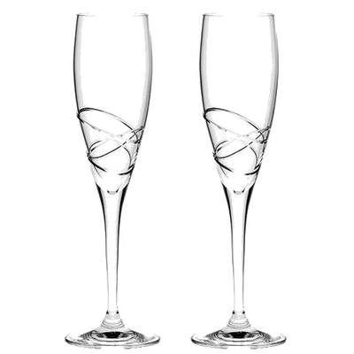 These Skye 2 x 25cl Champagne Flutes have been designed by Royal Scot Crystal.