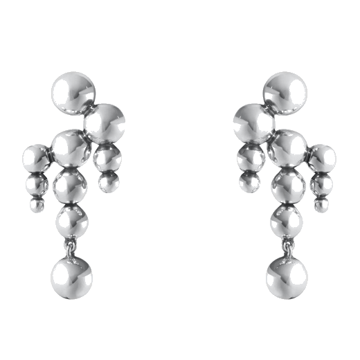 These Georg Jensen Moonlight Grapes Chandelier Earrings Silver are made with sterling silver and will come in a branded gift box.