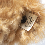 steiff 1906 teddy bear replica close