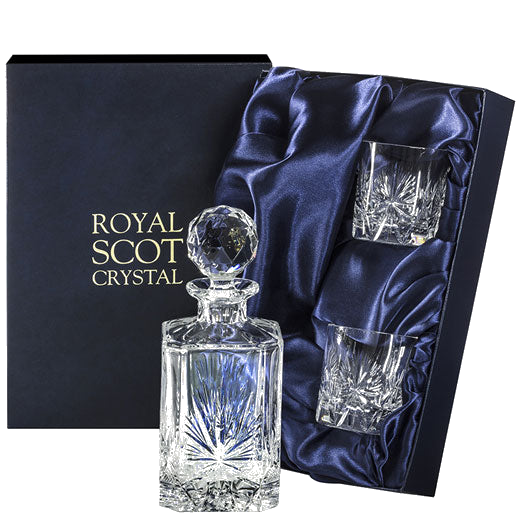 This Edinburgh Star Square Whisky Set will be presented inside a Royal Scot Crystal gift box.