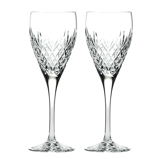 This Royal Scot Crystal Edinburgh 2 x 25cl Wine Glasses will come in a blue satin lined box.