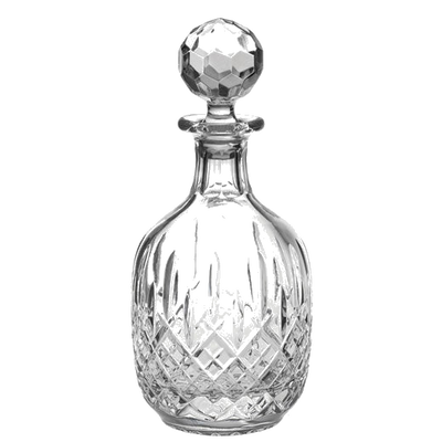 This London 100cl Port/Brandy Decanter has been designed by Royal Scot Crystal.