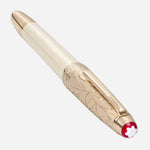 The Montblanc snowcap emblem at the crown of the Meisterstück Doué Classique Ivory Romeo & Juliet Fountain Pen.
