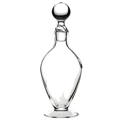 This Royal Scot Crystal Classic Collection 80cl Footed Wine Decanter is perfect for red wine.