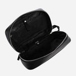 Internal Organisation of Ray Black Washbag from BOSS,