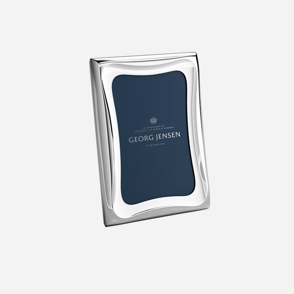 Georg Jensen Stainless Steel Cobra Large Photo Frame that fits an image sized 10 x 15 cm.