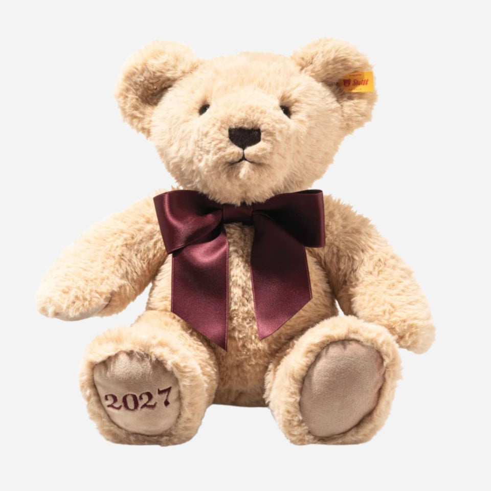 Cosy Year Bear 2027 by Steiff.