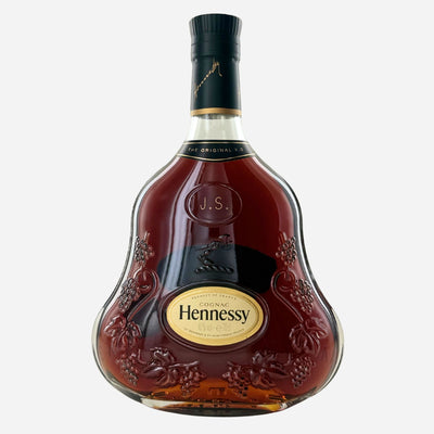 Hennessy X.O Cognac Bottle Engraving Initials for personalised birthday gift.