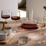 lsa standard metropolitan grand cru 4 wine glasses lifestyle 2