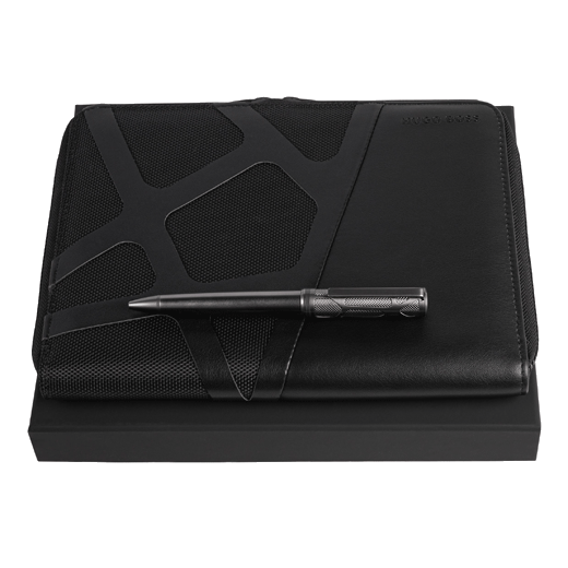 This Craft Conference Folder A5 and Ballpoint Pen Set by Hugo Boss is a great gift for anyone who likes to stay organised at work and is always taking notes or writing.