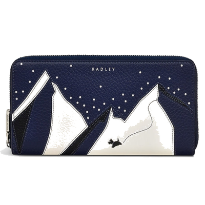 110221 mountain wanderer purse