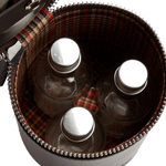 wolf 1834 wm brown negroni astuccio beverage close