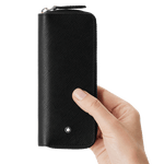 Store two of your Montblanc pens in this Sartorial 2 Pen Zipped Pouch Black Saffiano