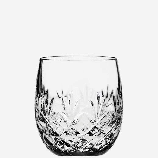 This Edinburgh 25cl Single Barrel Tumbler has been designed by Royal Scot Crystal.