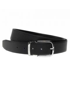 This Hugo Boss belt is made from a textured leather material.