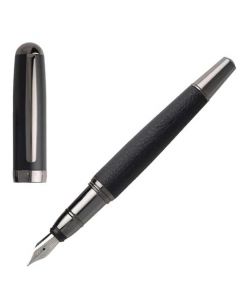 This black textured leather fountain pen has been created by Hugo Boss as part of their advance grained collection.