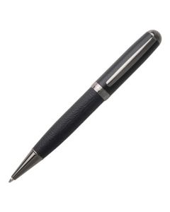 This ballpoint pen has been designed by Hugo Boss as part of their Advance Grained line and features a leather barrel.