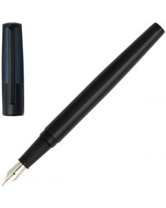 This Black & Navy Gear Minimal Fountain Pen has been designed by Hugo Boss.