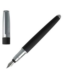 This black fountain pen has been created by Hugo Boss.