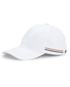 This BOSS x Matteo Berrettini Water Repellent White Cap features the signature stripe design along the edge with the BOSS brand name in black.