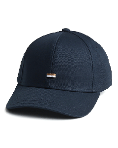 This BOSS Men's Zed Stripe Logo Dark Blue Baseball Cap has embroidered detailing and the front and the BOSS embroidered logo on the rear.