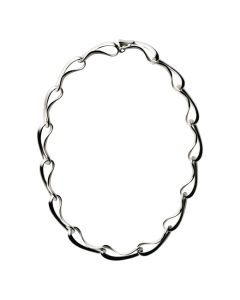 This Georg Jensen necklace is a continuous circle, with the joining of 15 beautiful links by Georg Jensen.
