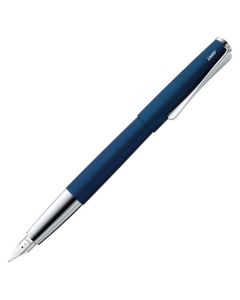The LAMY blue lacquered fountain pen in the Studio collection.
