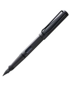 The LAMY umbra fountain pen in the Safari collection.