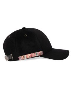 This Paul smith Signature Stripe Trim Black Wool Cap features the signature stripe trim on one side for subtle brand recognition.