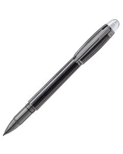 This Montblanc StarWalker Ultimate Carbon Fineliner Pen has been made out of metal with polished ruthenium trims.