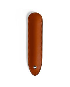 This Montblanc Meisterstück 1 Pen Sleeve in Rust Leather is made out of cowhide leather with a smooth finish and is embellished with the snowcap dome.