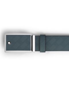 This Montblanc Extreme 3.0 Shiny Palladium Avio Blue Leather Belt has a contemporary style with a sleek rectangular buckle that has a polished palladium edge.