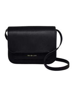 This Radley Trinity Square Small Black Flapover Bag comes with a matching leather strap that can be adjusted.