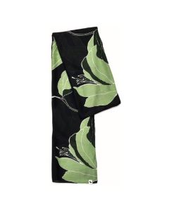 This Radley Black and Green Floral Scarf is made out of a modal and viscose blend so it is lightweight for everyday wear during both summer and winter.