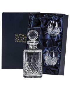 This Edinburgh Square Decanter & Barrel Tumblers Whisky Set has been created by Royal Scot Crystal.