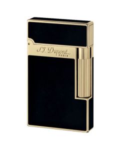 This Black Lacquer & Yellow Gold Ligne 2 Lighter is designed by S.T. Dupont Paris. 