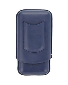 This S.T. Dupont 3 cigar case is made from a blue smooth leather material and comes with a front pocket for a cigar cutter. 